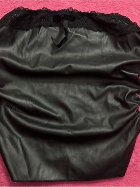 Black Lace-Trim top - Women
